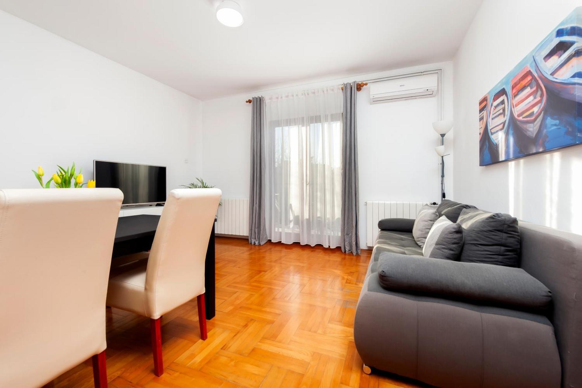 Apartments Luce Rovigno Esterno foto